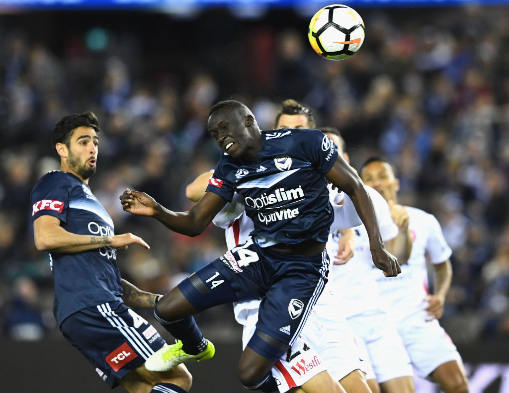 A 10-man Victory drew with WSW
