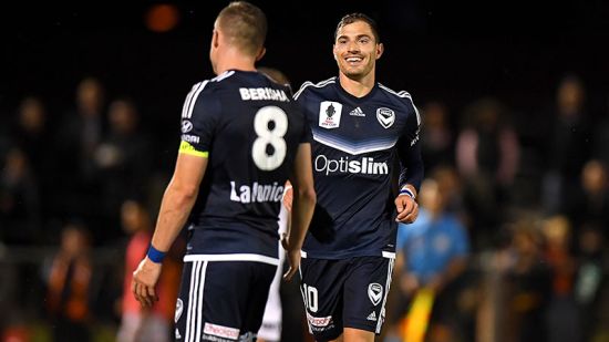 Victory cruise past Roar