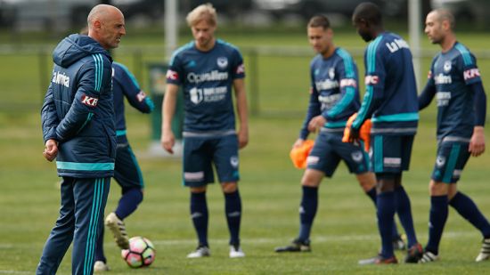 Kevin Muscat faced with Victory selection dilemma