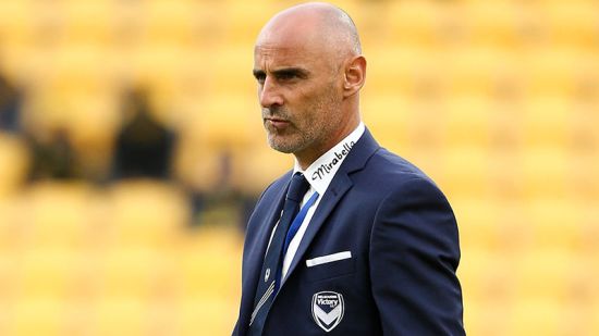 Kevin Muscat urges Victory to focus on Glory