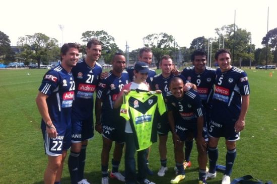 Melbourne Victory helps grant boys wish