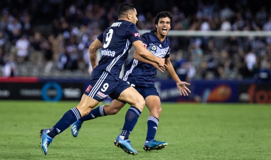 Report: Victory 2-1 Adelaide