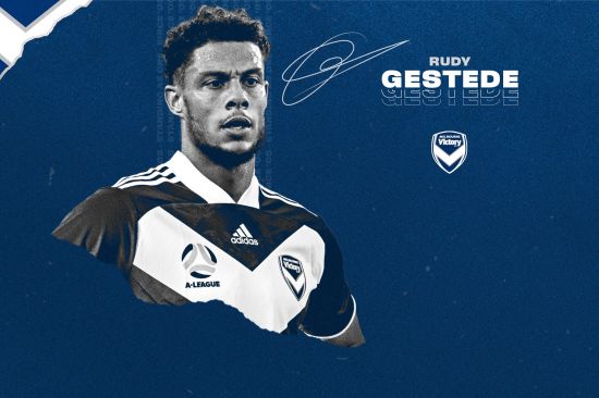 Melbourne Victory signs Rudy Gestede