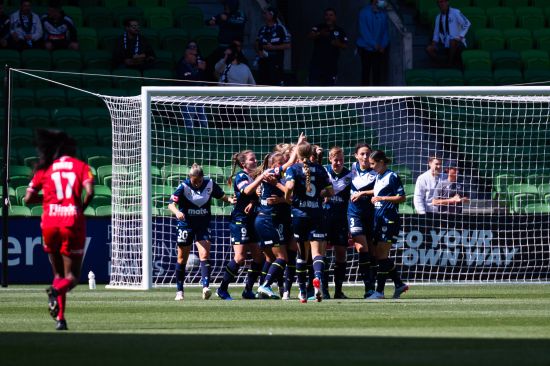 Liberty A-League report: Victory 5-1 Adelaide