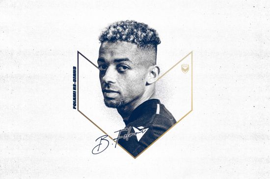 Melbourne Victory re-signs Ben Folami